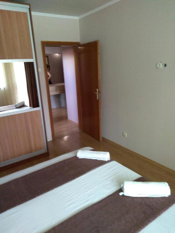 Къща За Гости Роси Pomorie Buitenkant foto